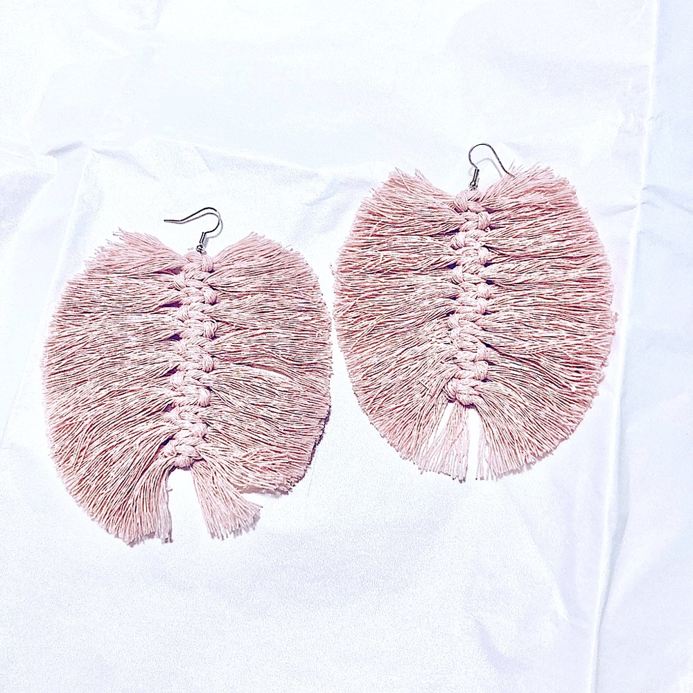 🥳HP; Soul_Embellish Creative Handmade w/L♥️VE•Trendy Macramé Earring🪶Weight HP